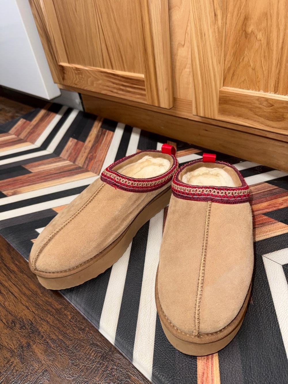 Women’s Platform Tan Suede Slip-On Slippers with Red Trim